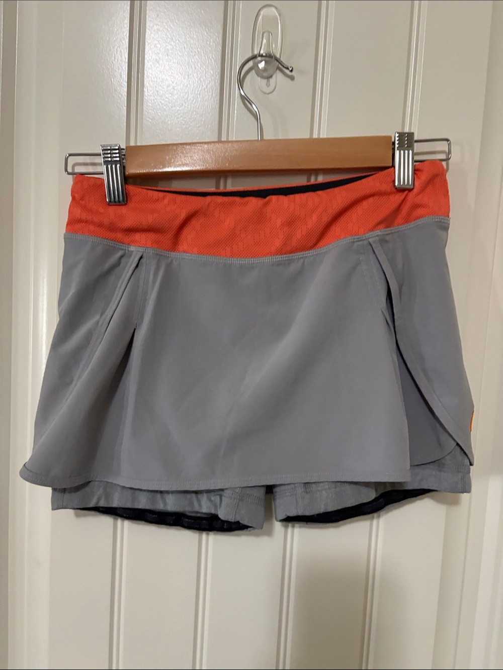 Lucy Performance Gray and‎ Coral Women’s Active Skort